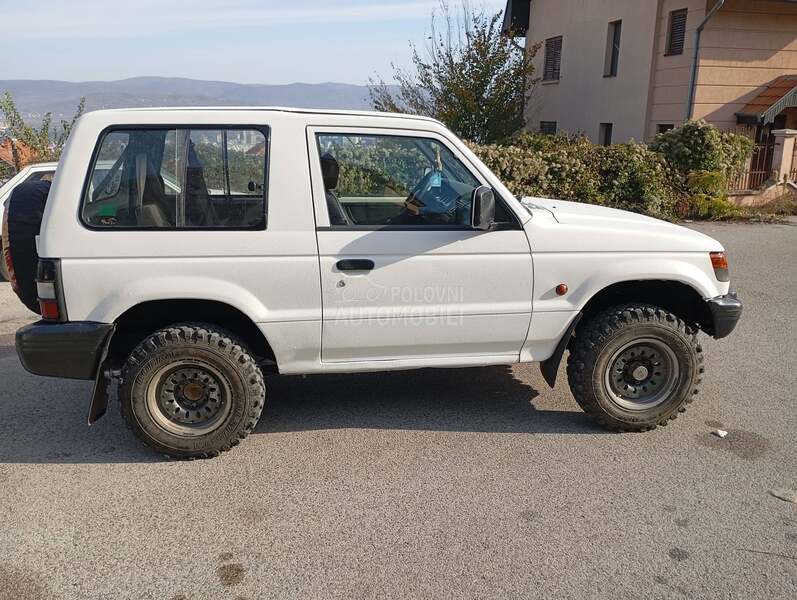 Mitsubishi Pajero 