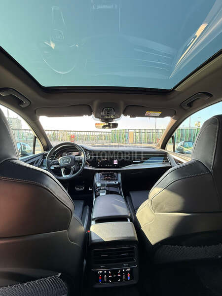 Audi SQ7 Audi SQ7