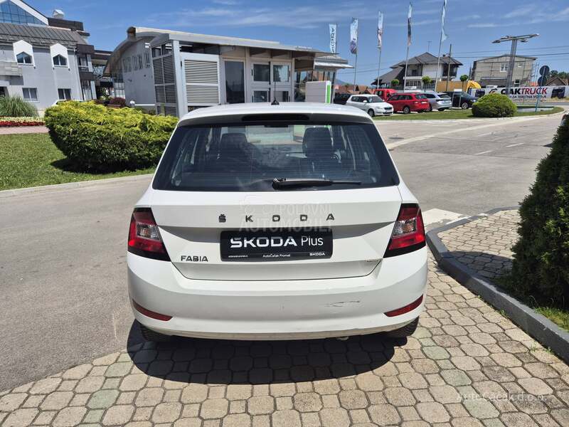 Škoda Fabia 1.0 TSI AMBITION