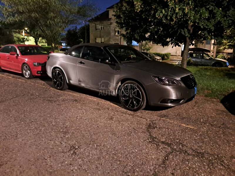 Chrysler 200C 1/1