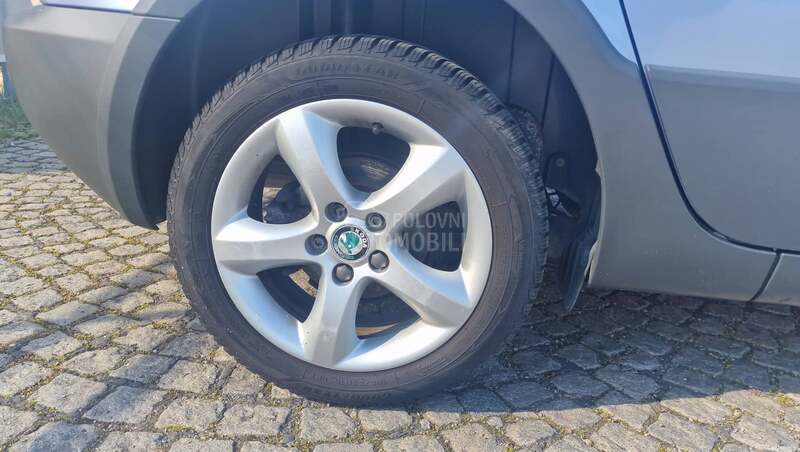 Škoda Roomster KREDlTl BEZ UCESCA