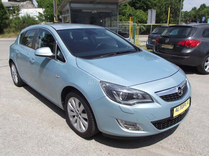 Opel Astra J 1.4 B XE.NON NOV