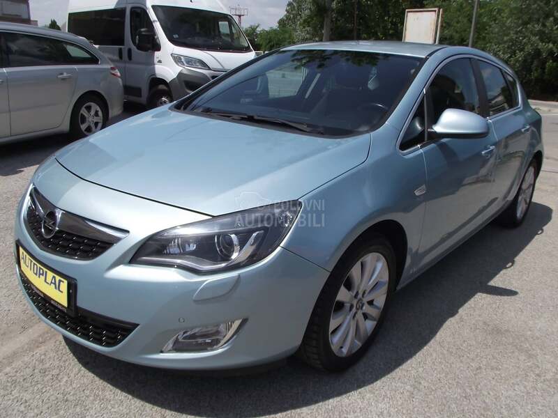 Opel Astra J 1.4 B XE.NON NOV