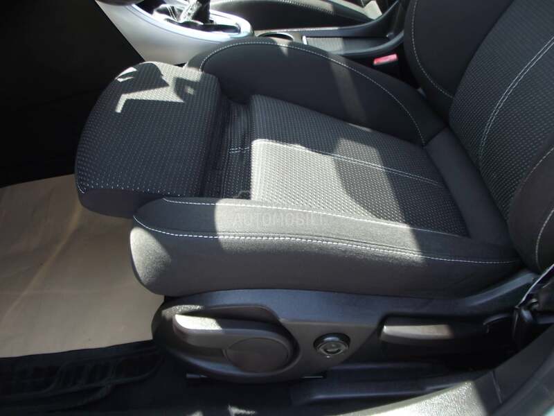 Opel Astra J 1.4 B XE.NON NOV
