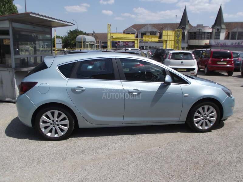 Opel Astra J 1.4 B XE.NON NOV