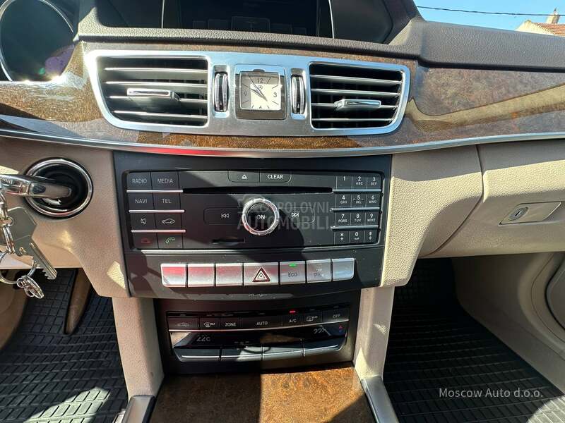 Mercedes Benz E 200 