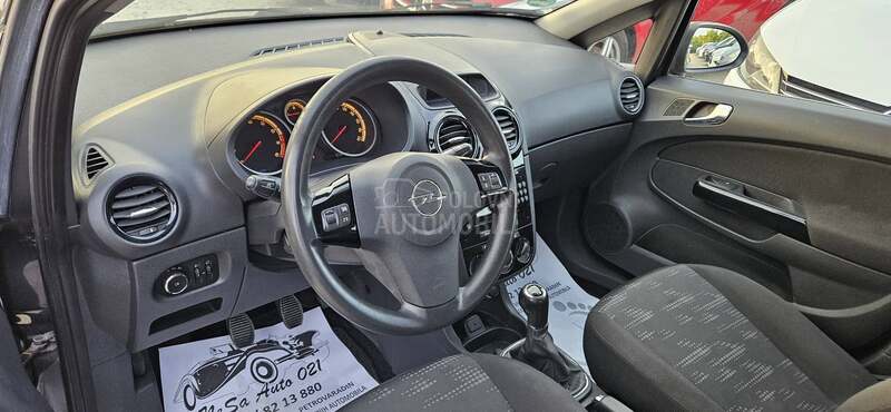 Opel Corsa D 1.2 B