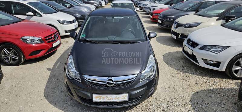 Opel Corsa D 1.2 B