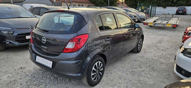 Opel Corsa D 1.2 B