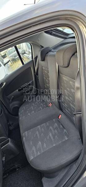 Opel Corsa D 1.2 B