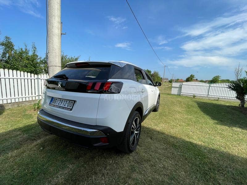 Peugeot 3008 1.6 Allure
