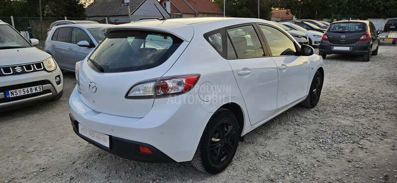 Mazda 3 1.6 B