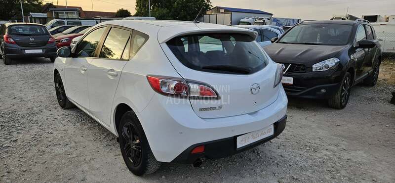 Mazda 3 1.6 B