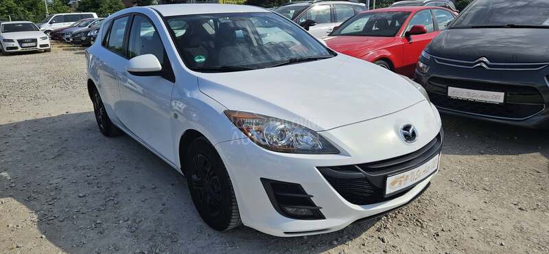 Mazda 3 1.6 B