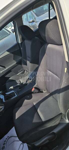 Mazda 3 1.6 B