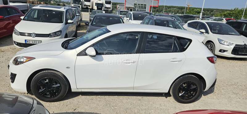 Mazda 3 1.6 B