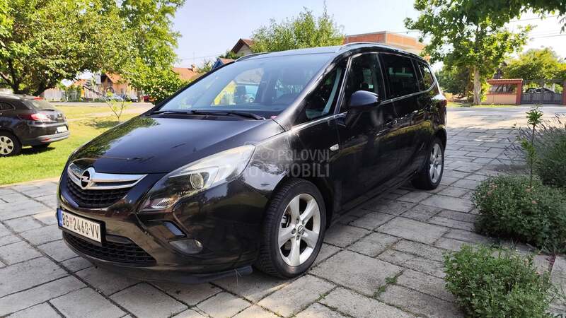 Opel Zafira 