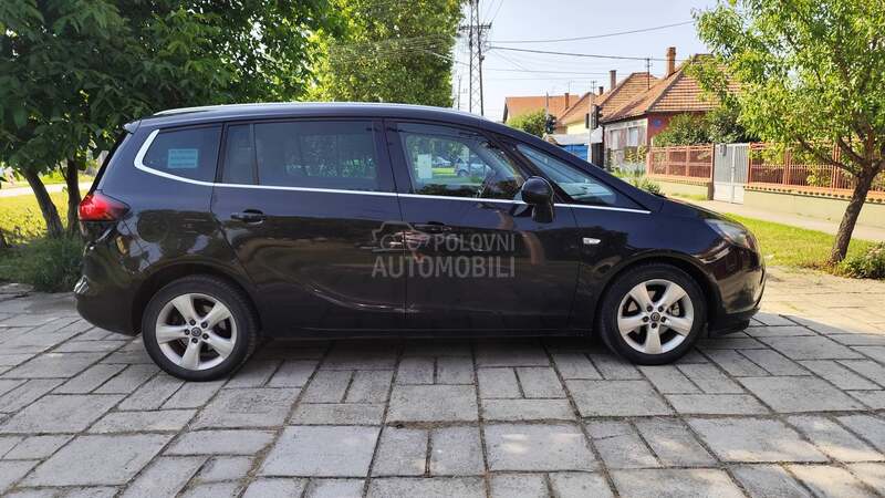 Opel Zafira 