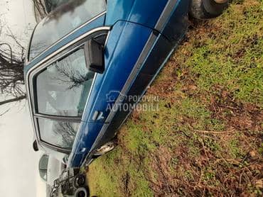 151 prednja desna vrata za Toyota Carina od 1984. do 1988. god.