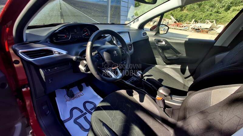 Peugeot 2008 1.5BHDI/K.A.M.E.R.A