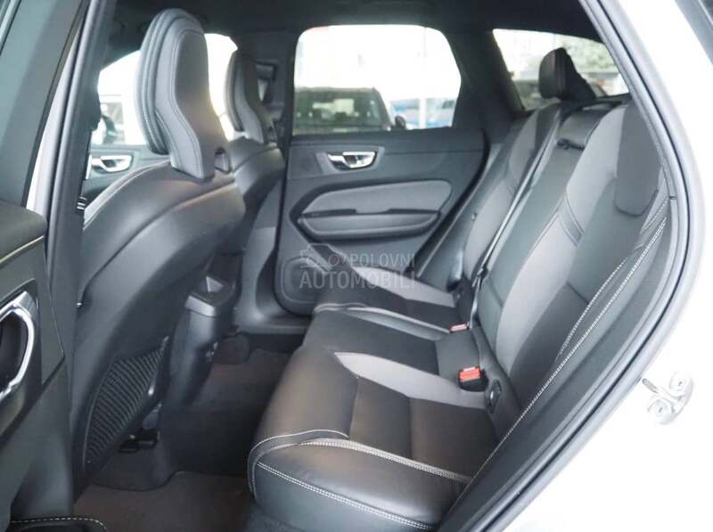 Volvo XC60 B5/ R design/4x4
