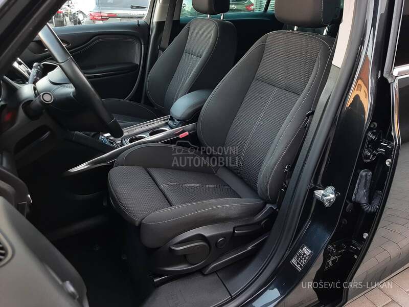 Opel Zafira 7 MESTA 2.0DTH CH