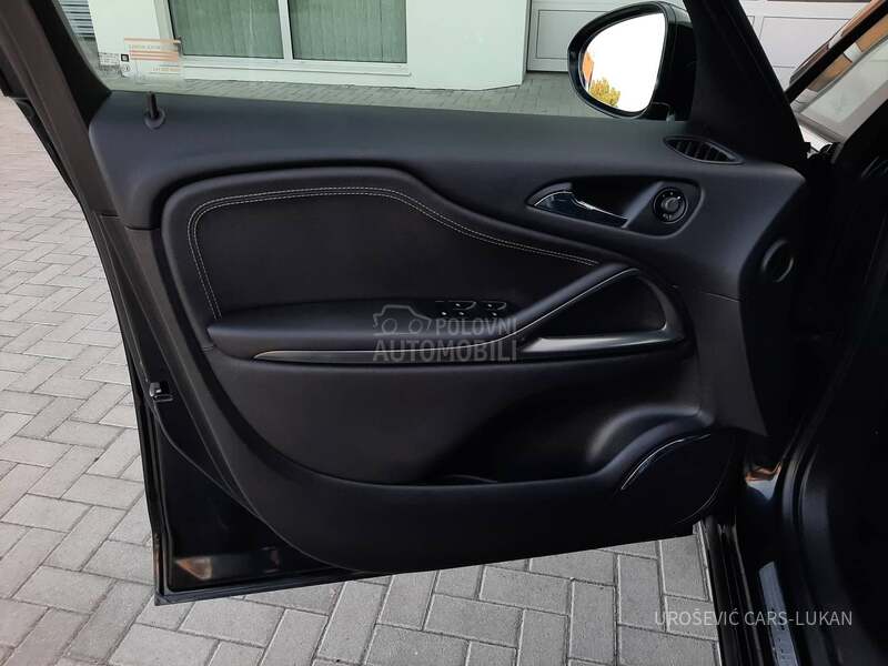 Opel Zafira 7 MESTA 2.0DTH CH