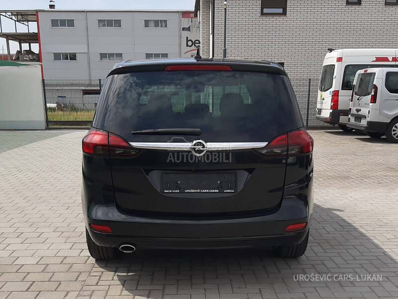 Opel Zafira 7 MESTA 2.0DTH CH