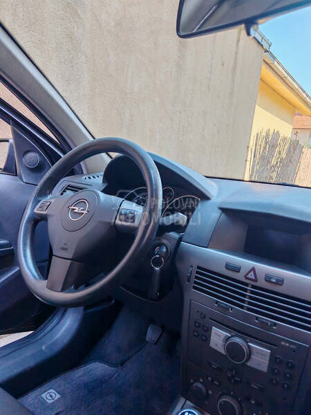 Opel Astra H 1.6