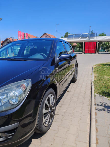 Opel Astra H 1.6