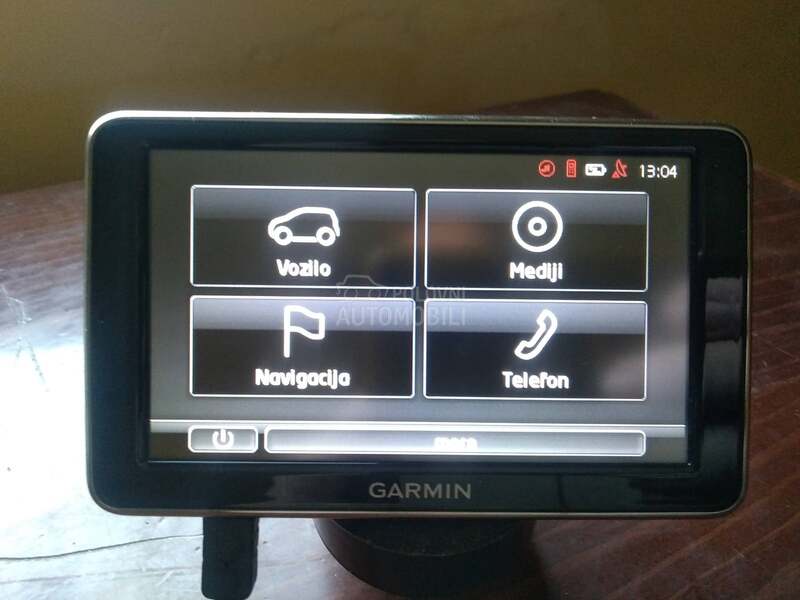 garmin -navigon 5 inča mape vw