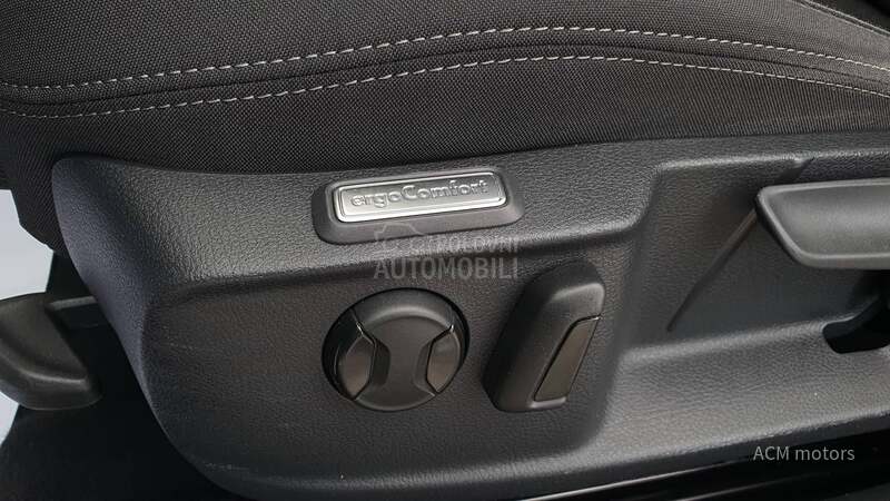 Volkswagen Passat B8 TDI DSG Virtual