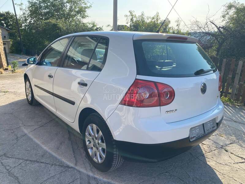 Volkswagen Golf 5 1.9tdi,77kv,N O V