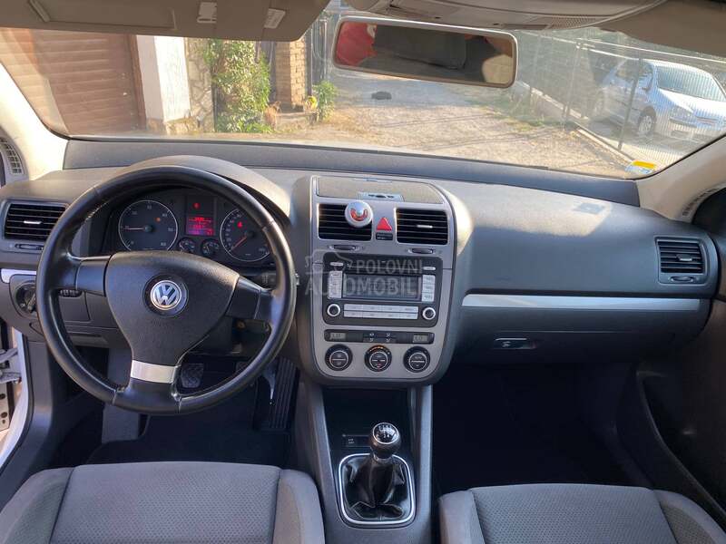 Volkswagen Golf 5 1.9tdi,77kv,N O V