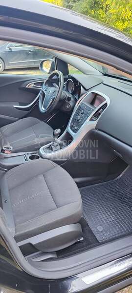 Opel Astra J 1.7CDTI