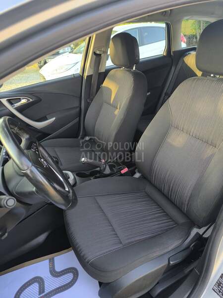 Opel Astra J 1.7 CDTI N A V I