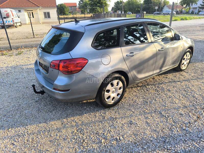 Opel Astra J 1.7 CDTI N A V I