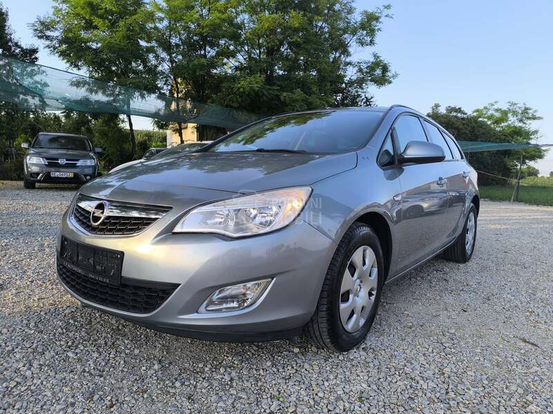 Opel Astra J 1.7 CDTI N A V I