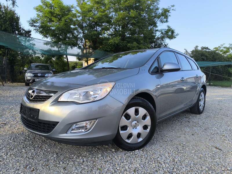 Opel Astra J 1.7 CDTI N A V I