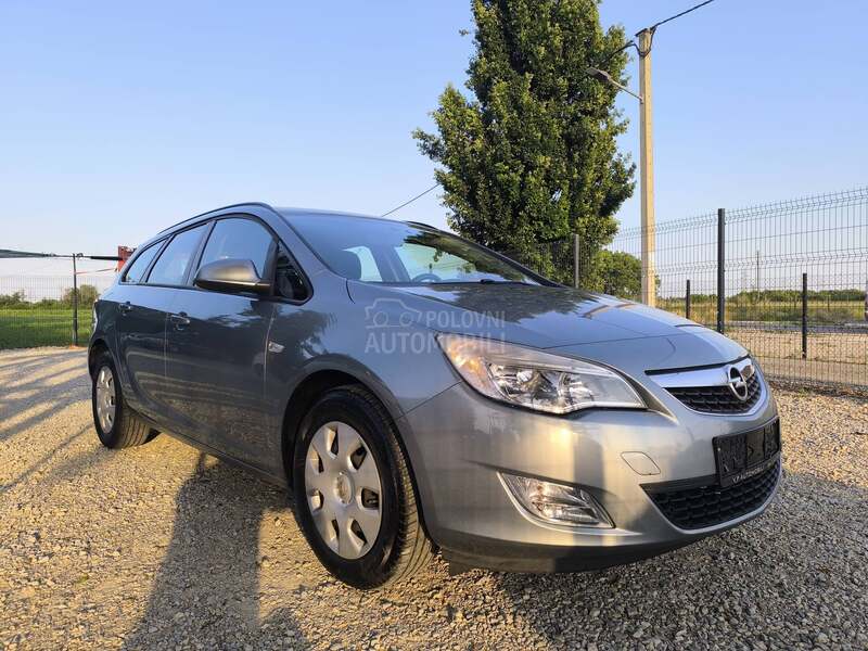 Opel Astra J 1.7 CDTI N A V I