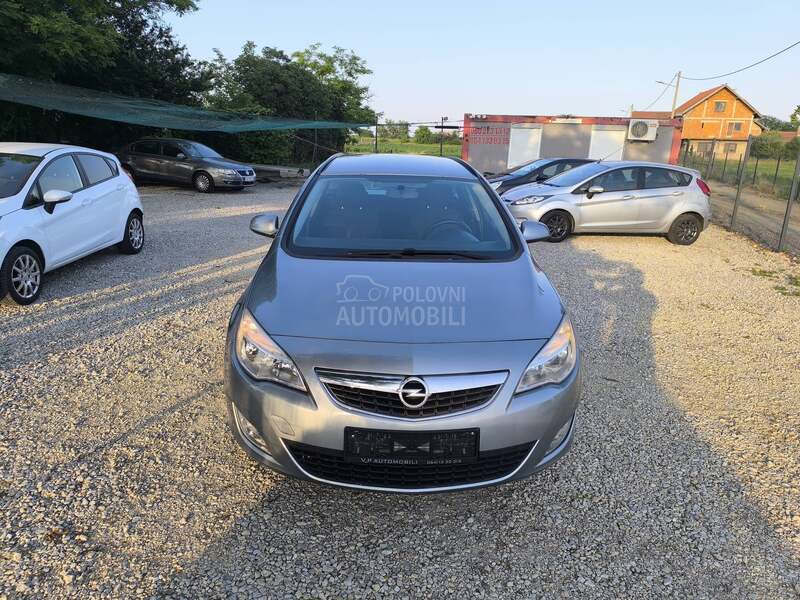 Opel Astra J 1.7 CDTI N A V I