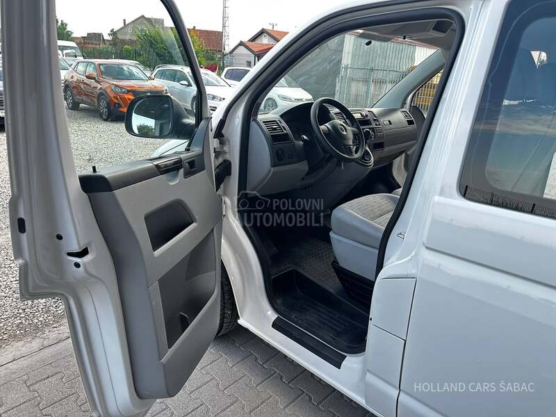 Volkswagen Transporter T5 2.0 TDI