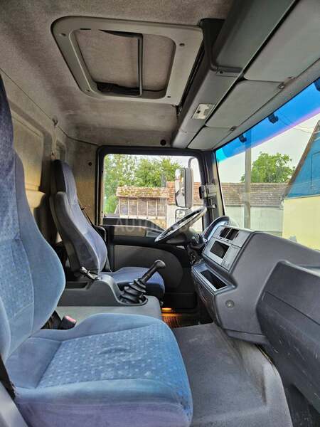 MAN TGL 12.210 4X2 BL