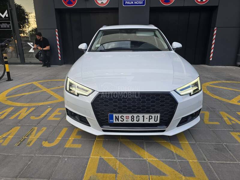 Audi A4 VIRTUAL S TRONIC