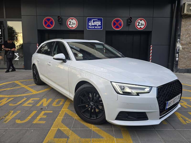 Audi A4 VIRTUAL S TRONIC