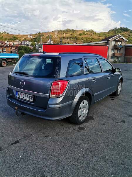 Opel Astra H 
