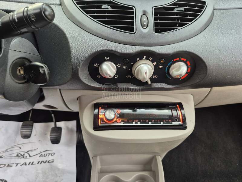 Renault Twingo 1.2 RIP CURL