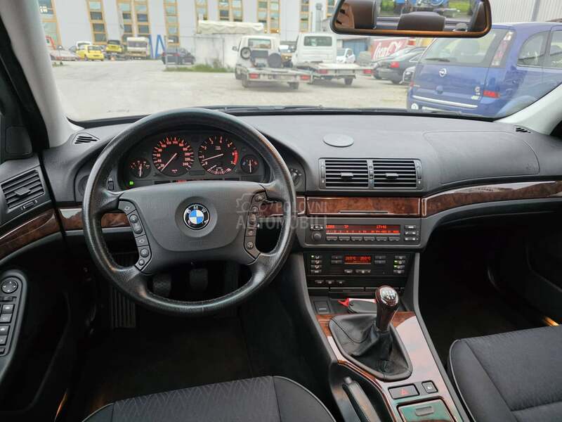 BMW 535 V8