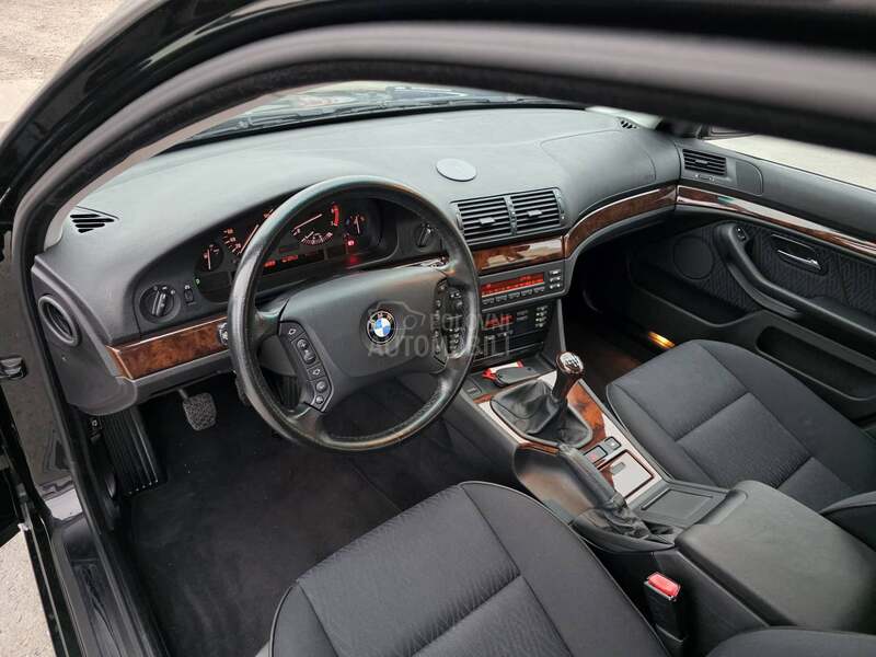 BMW 535 V8