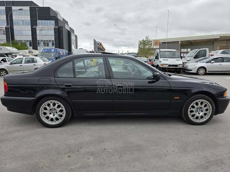 BMW 535 V8